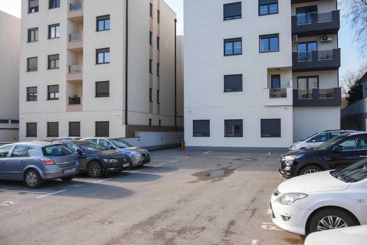 Apartment Barcelona Zemun Belgrade Exterior photo